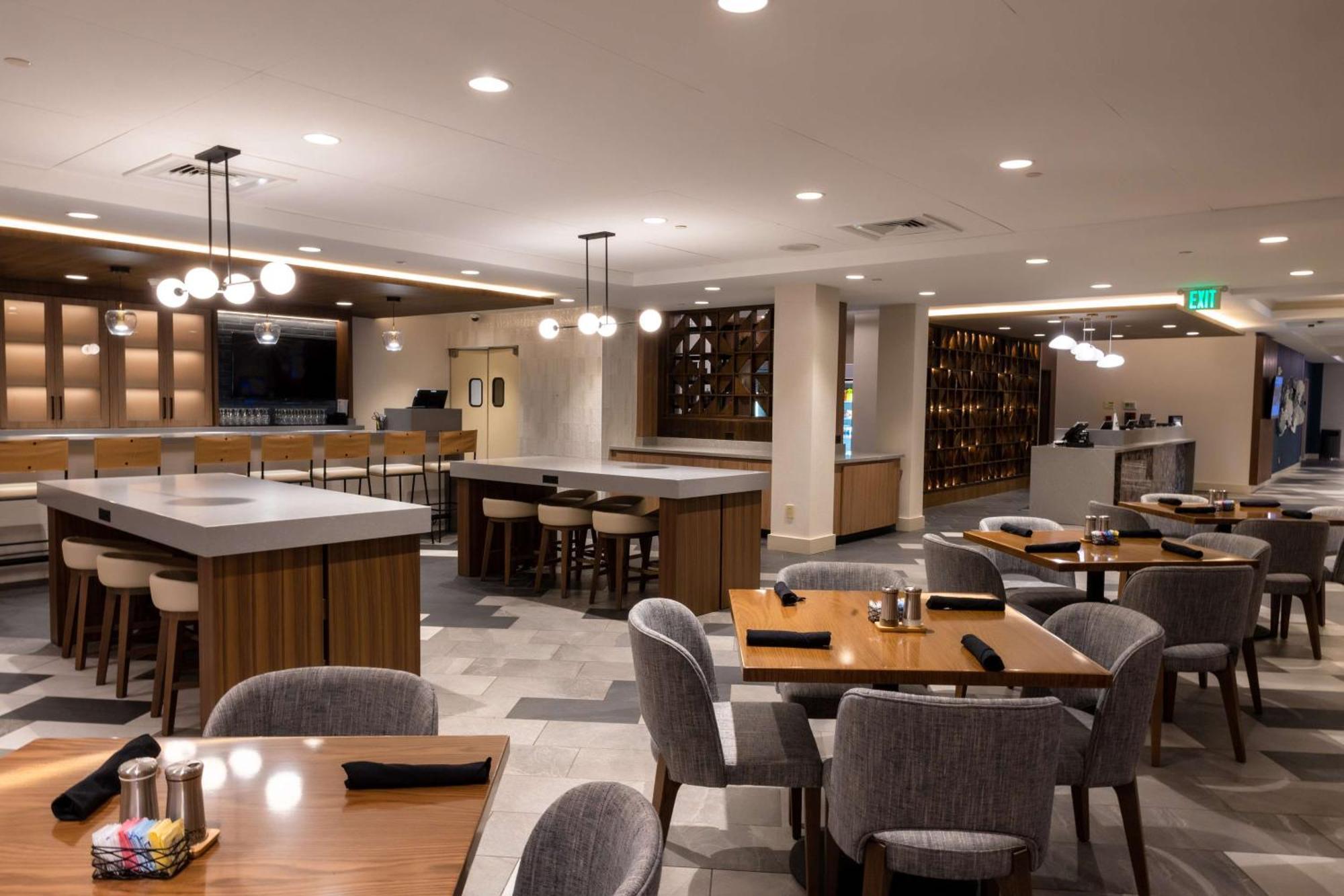 Doubletree By Hilton Tinton Falls-Eatontown Exterior photo