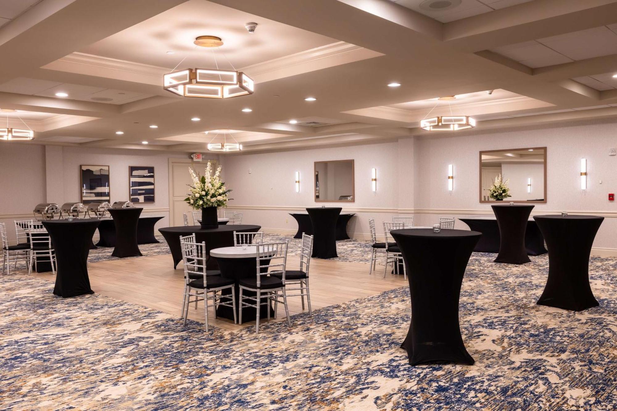 Doubletree By Hilton Tinton Falls-Eatontown Exterior photo
