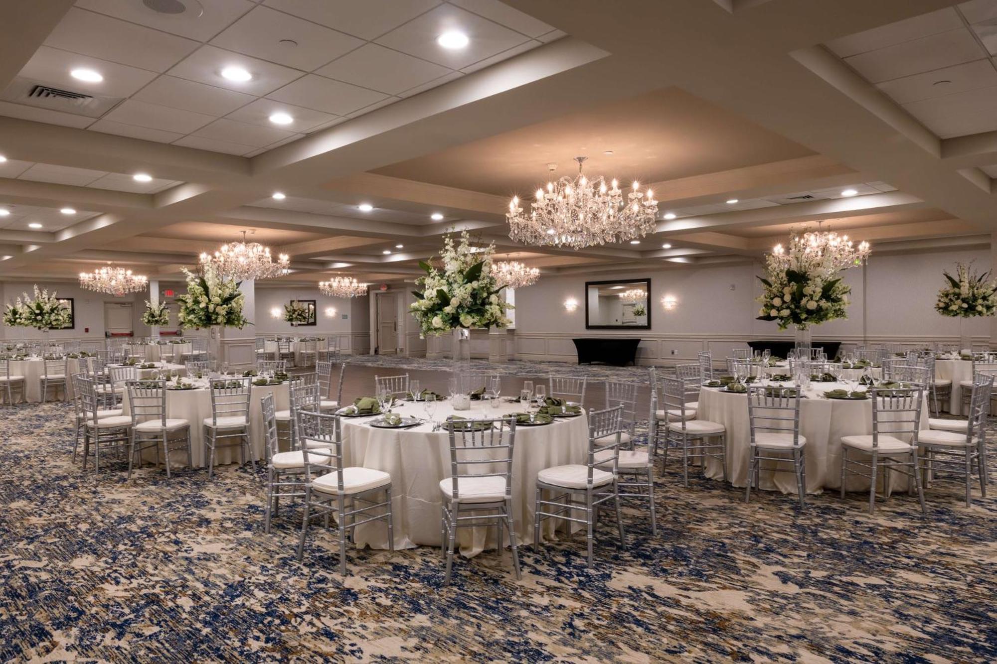 Doubletree By Hilton Tinton Falls-Eatontown Exterior photo