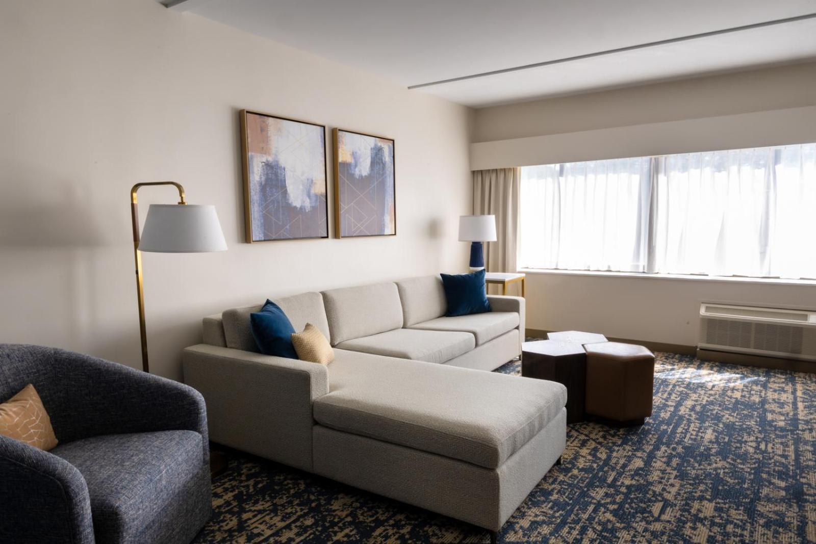 Doubletree By Hilton Tinton Falls-Eatontown Exterior photo