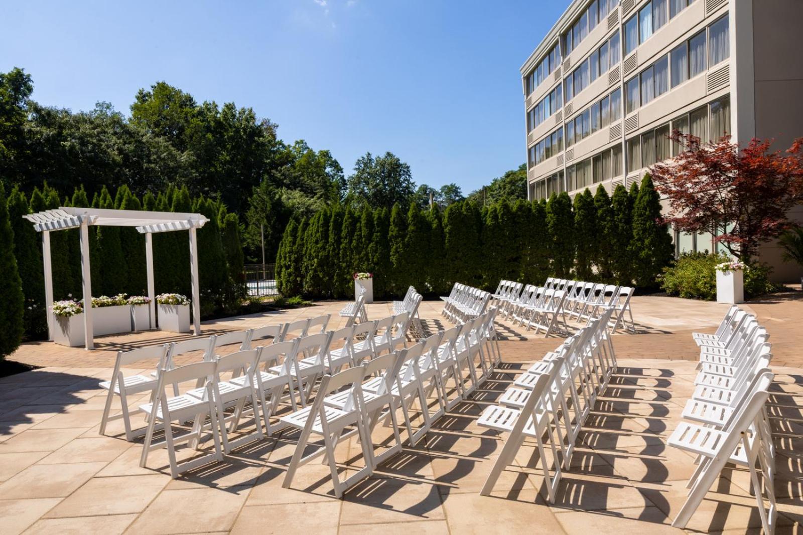 Doubletree By Hilton Tinton Falls-Eatontown Exterior photo